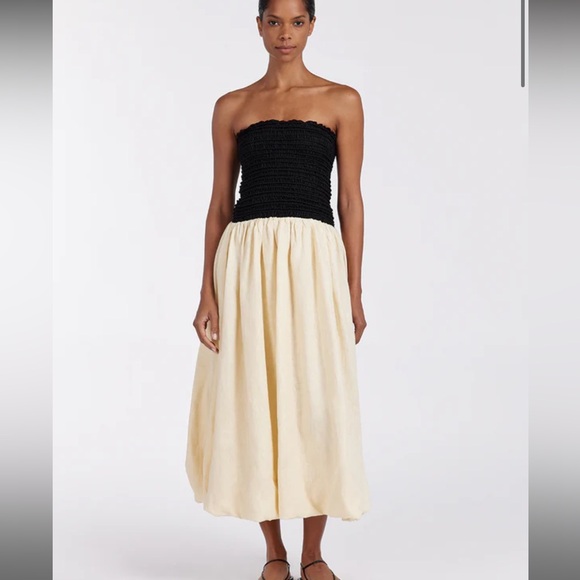 DISSH Dresses & Skirts - Dissh Len Black Strapless Midi Dress